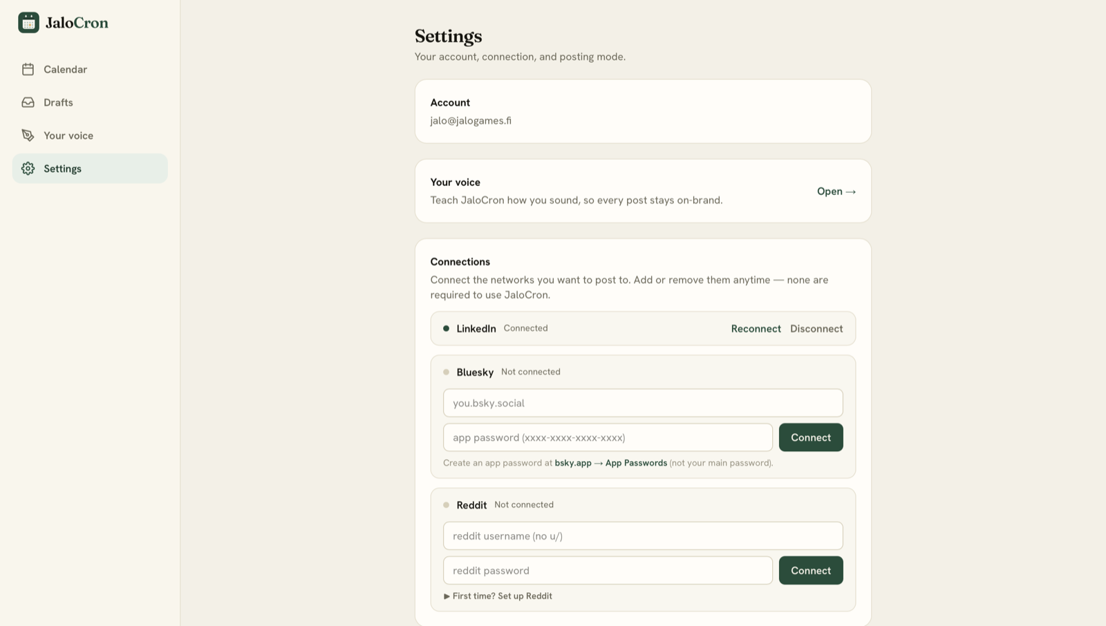 JaloCron Settings → Connections: LinkedIn connected through your own app on the official API